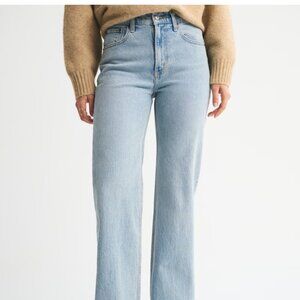 Abercrombie & Fitch The 90's Straight Ultra High Rise Jeans